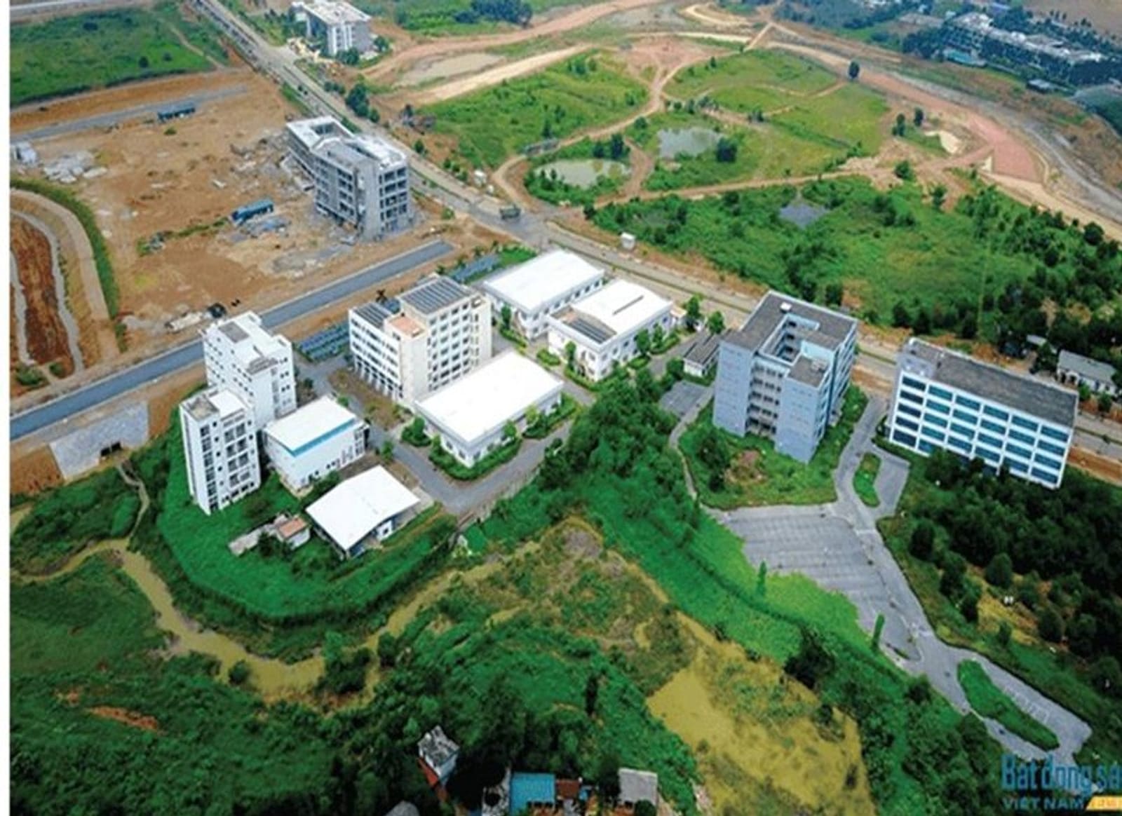 Road network 1A – Hoa Lac Hi-tech Park